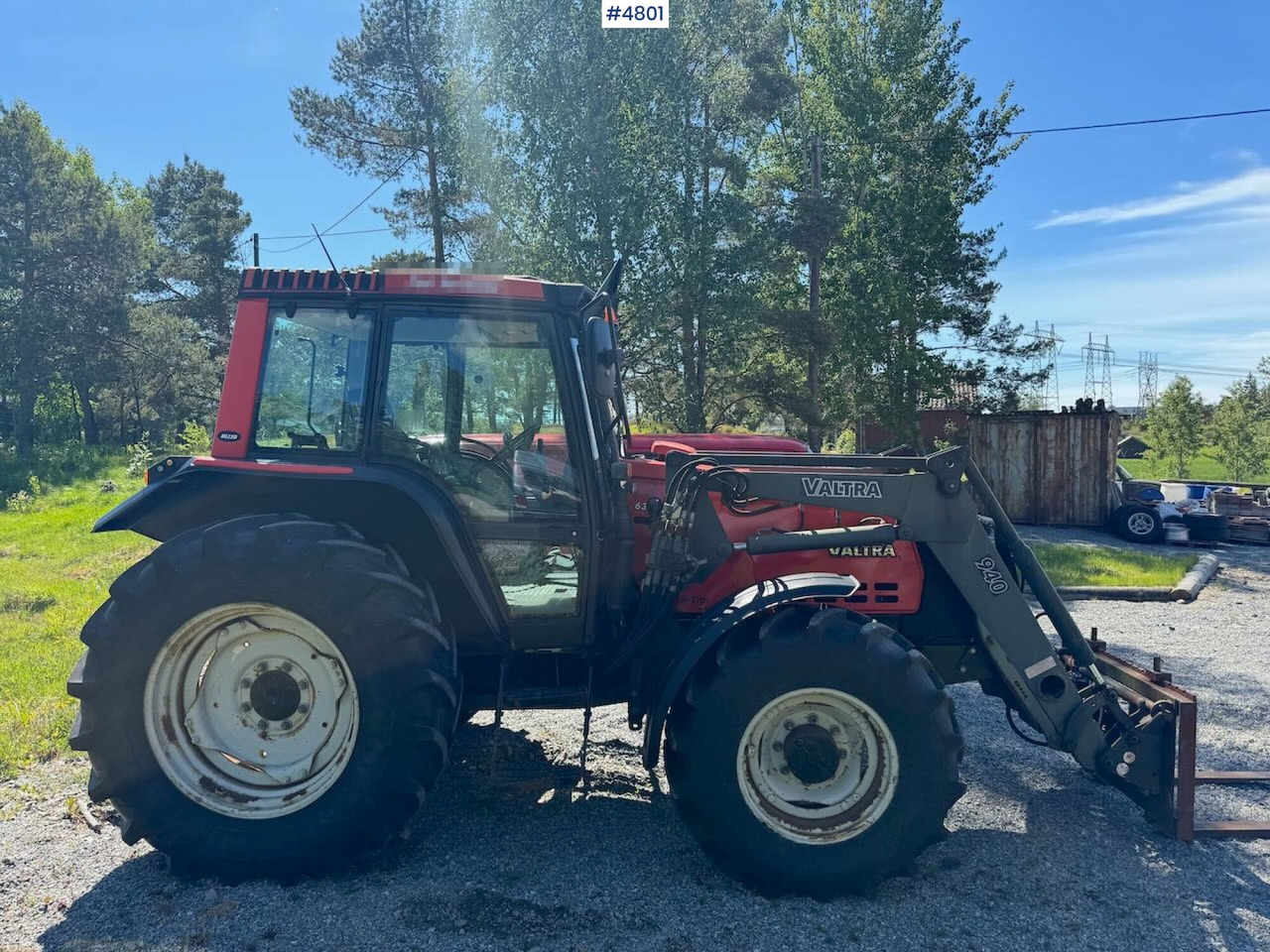 2002 Valtra 6300 4x4 w/ front loader - جرار: صور 4 2002 Valtra 6300 4x4 w/ front loader - جرار: صور 4