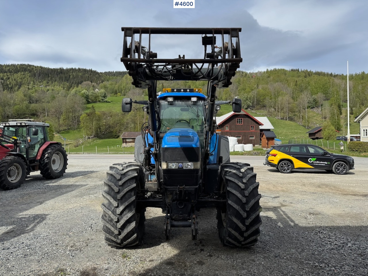 جرار 2005 New Holland TM190 w/front loader: صور 26