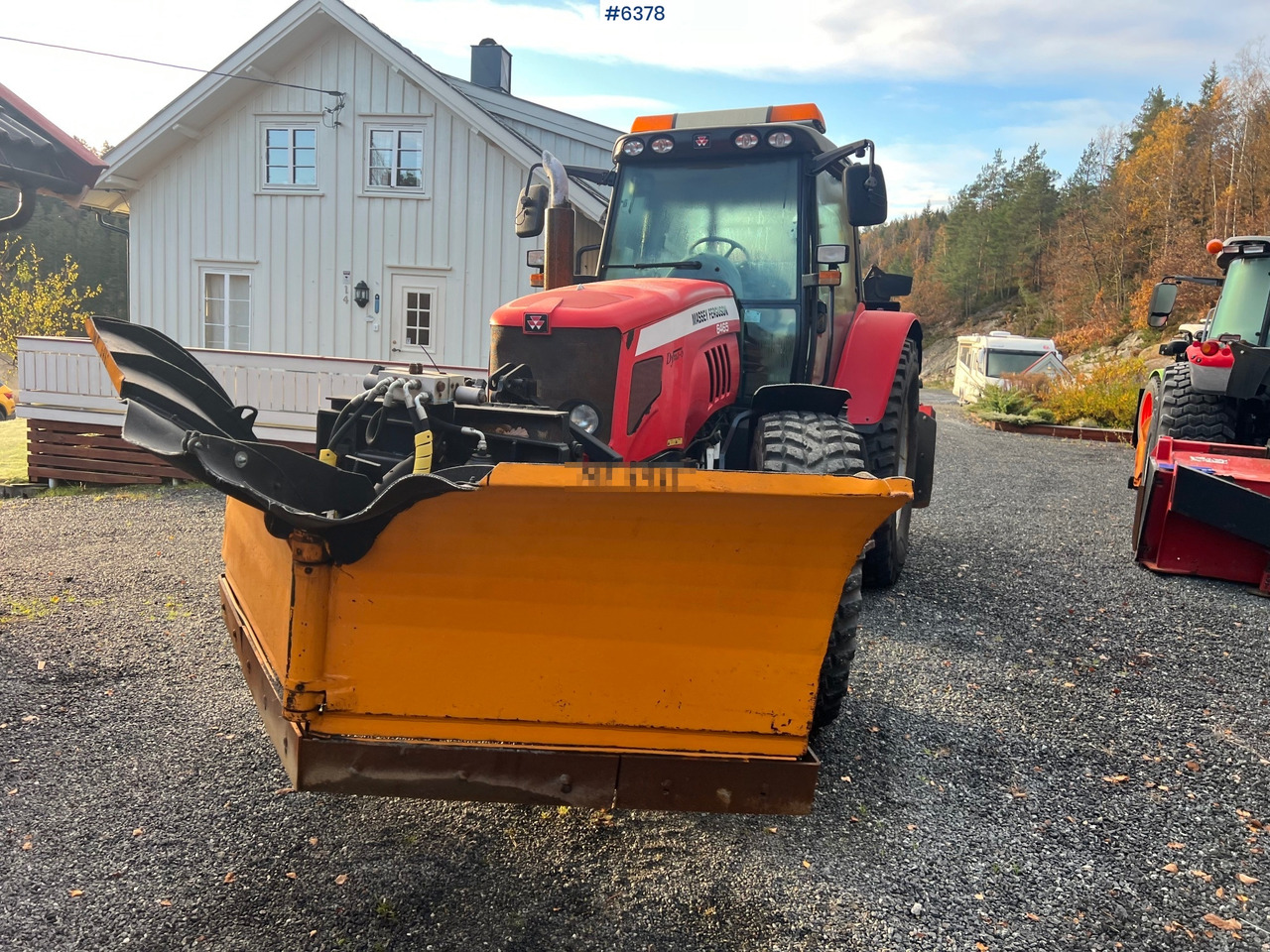 2007 Massey-Ferguson 6465 4x4 Plow Tractor - جرار: صور 5 2007 Massey-Ferguson 6465 4x4 Plow Tractor - جرار: صور 5