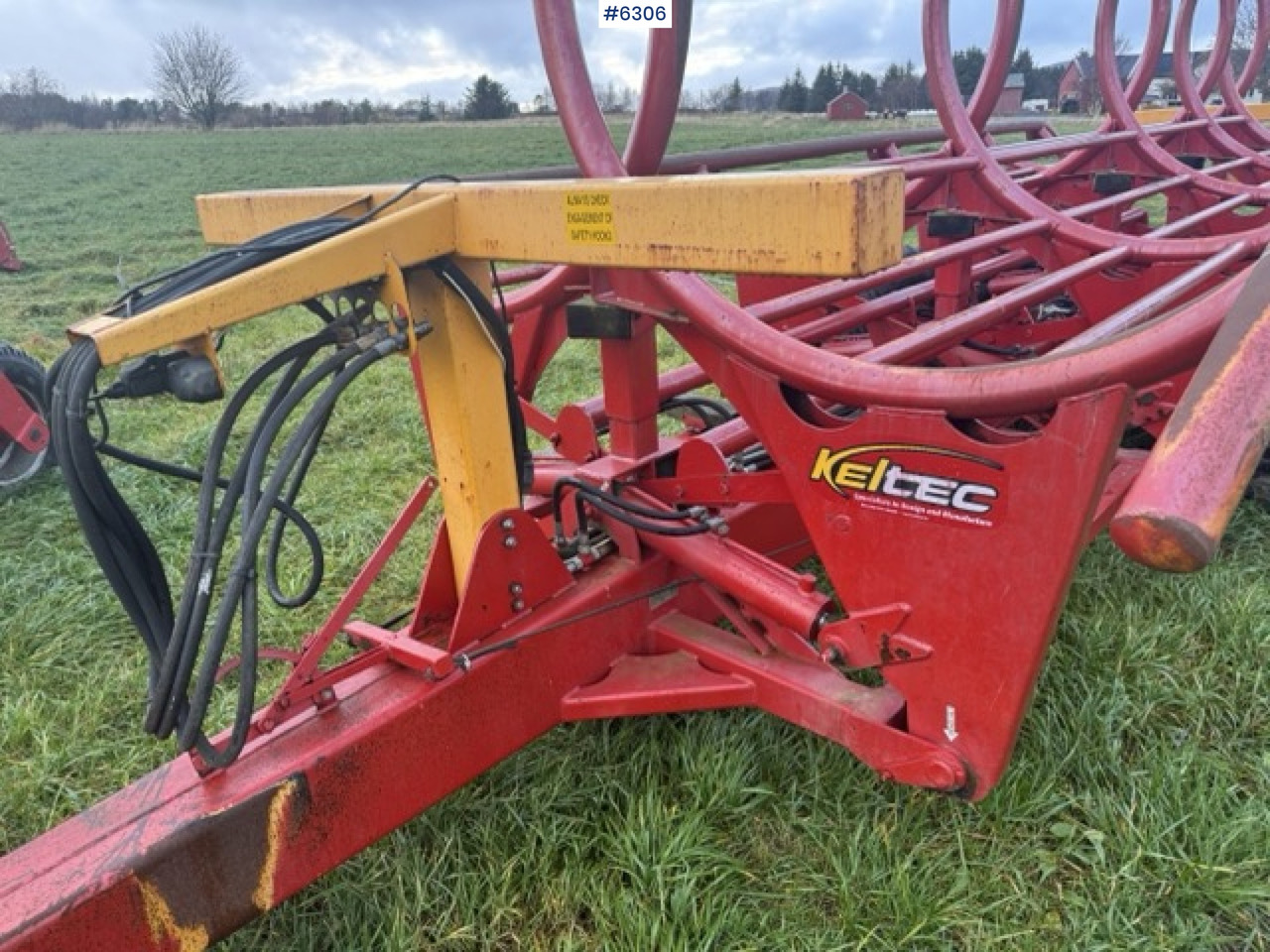 معدات القش 2011 Keltec round bale trailer: صور 10 معدات القش 2011 Keltec round bale trailer: صور 10