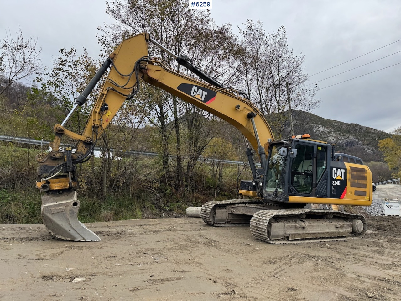 2012 Cat 324 E w/ rotor tilt, sanding bucket and digging bucket. - حفارات زحافة: صور 1 2012 Cat 324 E w/ rotor tilt, sanding bucket and digging bucket. - حفارات زحافة: صور 1