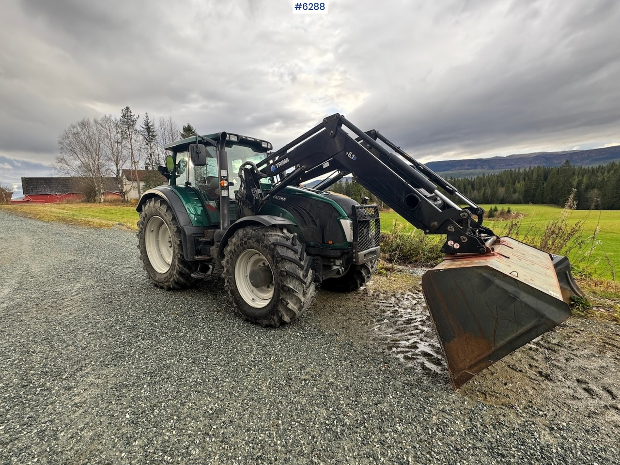 2013 Valtra T203 w/ Trima front loader, snow bucket, gravel bucket, pallet forks and timber clamp! - جرار: صور 2 2013 Valtra T203 w/ Trima front loader, snow bucket, gravel bucket, pallet forks and timber clamp! - جرار: صور 2