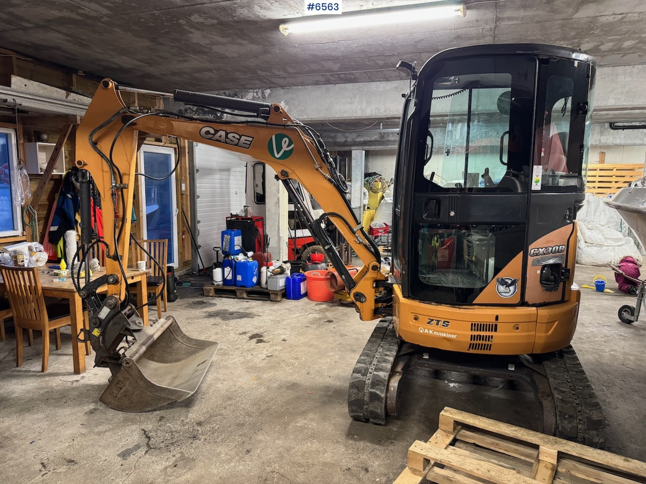 2014 Case CX 30B S2 ZTS w/ 3 buckets, grapple and trailer. - حفارة: صور 3 2014 Case CX 30B S2 ZTS w/ 3 buckets, grapple and trailer. - حفارة: صور 3