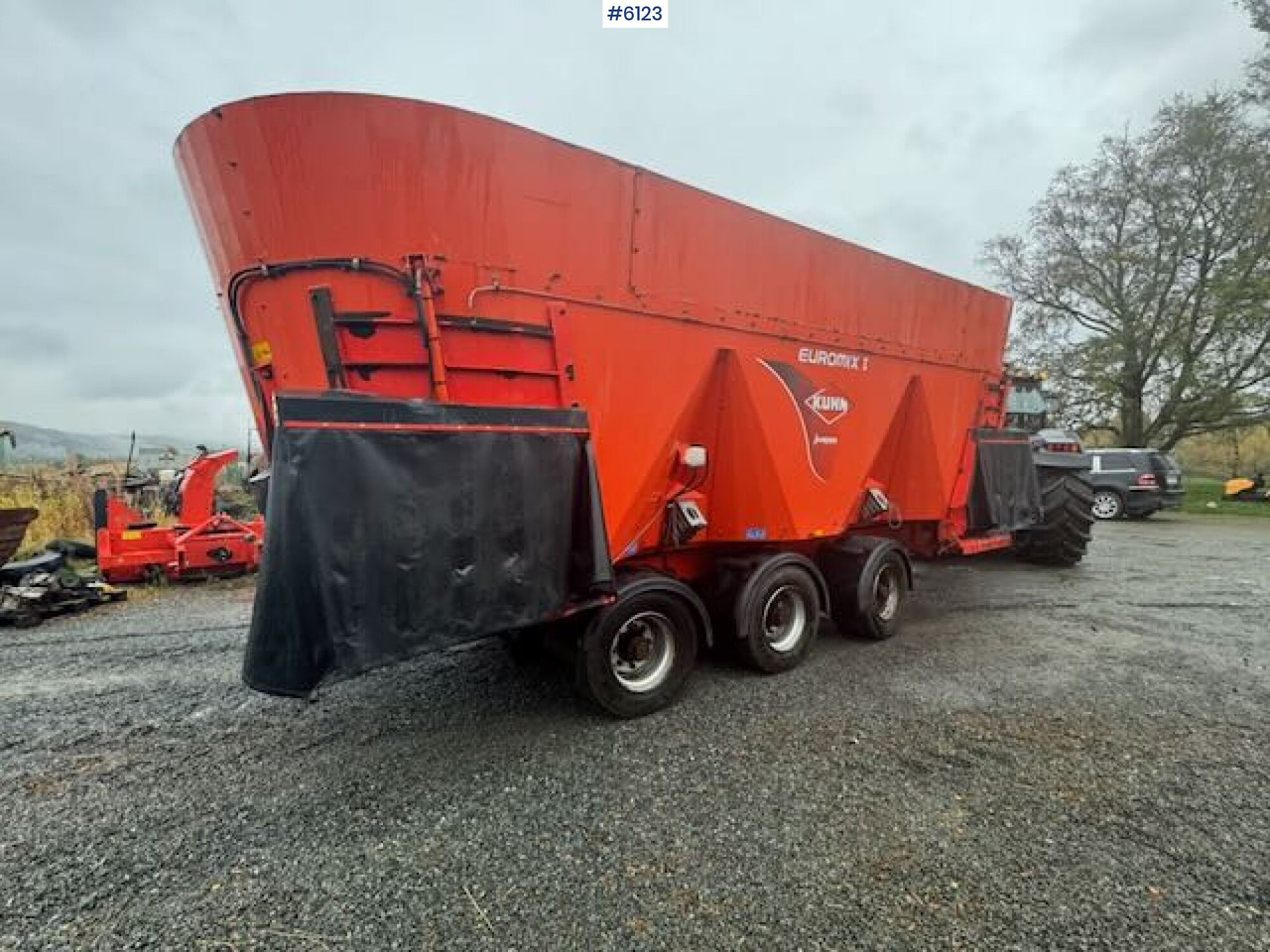 2014 Kuhn Euromix I 4573 feed mixer - معدات القش: صور 4 2014 Kuhn Euromix I 4573 feed mixer - معدات القش: صور 4