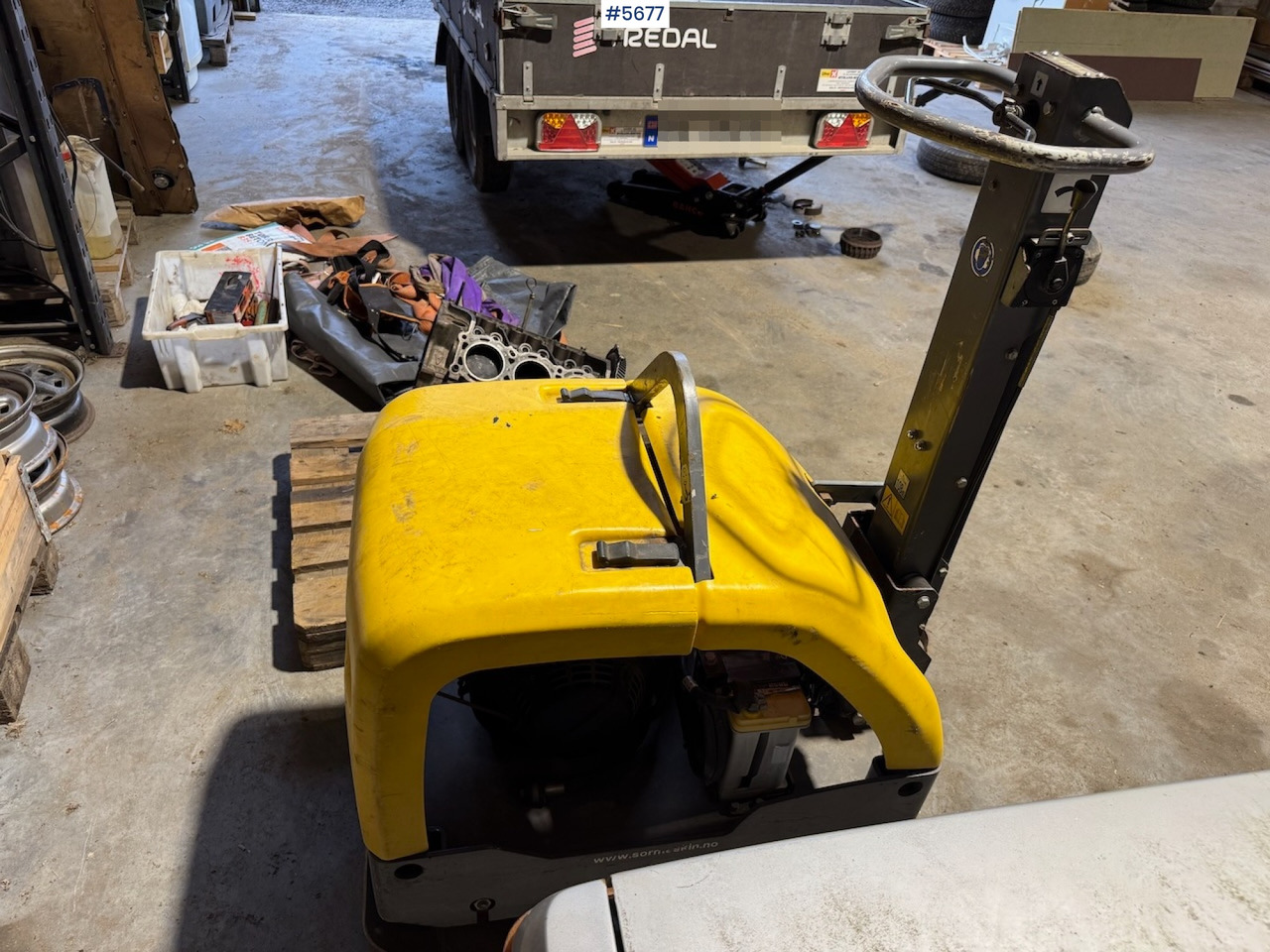 2015 Atlas Copco LG 400 Vibro Plate. - صفائح اهتزازية: صور 3 2015 Atlas Copco LG 400 Vibro Plate. - صفائح اهتزازية: صور 3