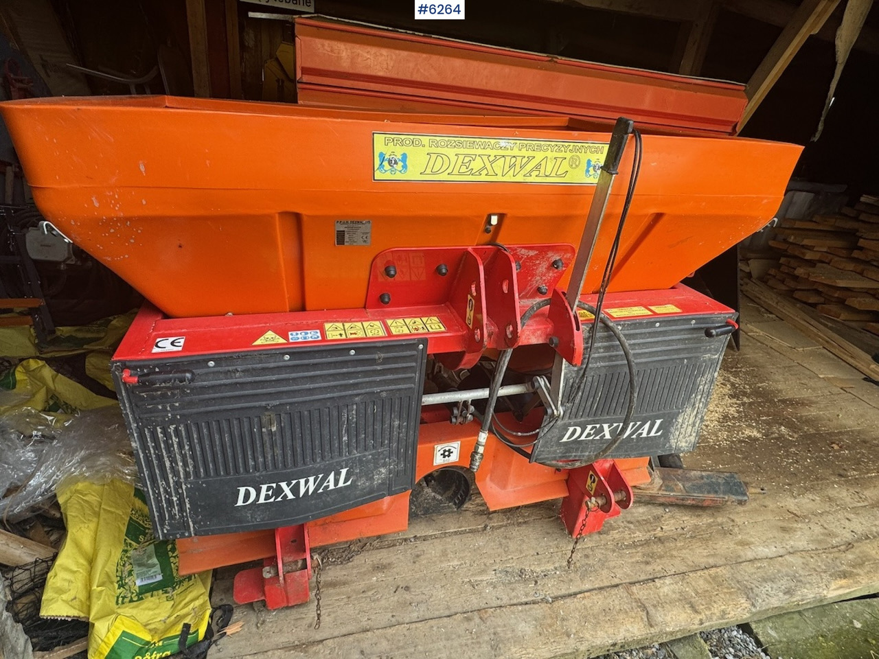 2015 Dexwal Tornado fertilizer spreader - آلة رش الأسمدة: صور 5 2015 Dexwal Tornado fertilizer spreader - آلة رش الأسمدة: صور 5