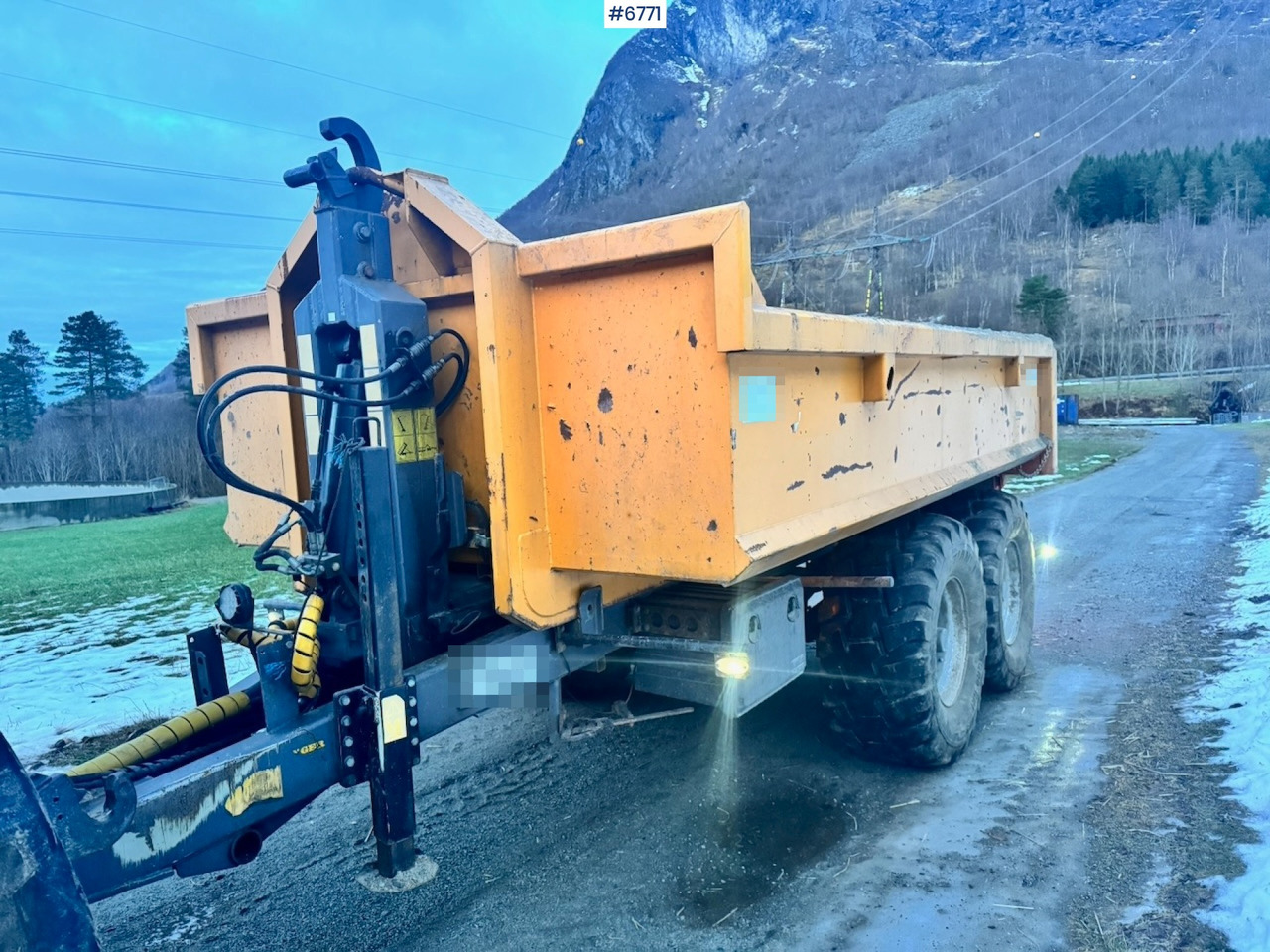 2015 Metaltech PH12 hook-lift trailer with box for tractor - المقطورة الزراعية: صور 1 2015 Metaltech PH12 hook-lift trailer with box for tractor - المقطورة الزراعية: صور 1