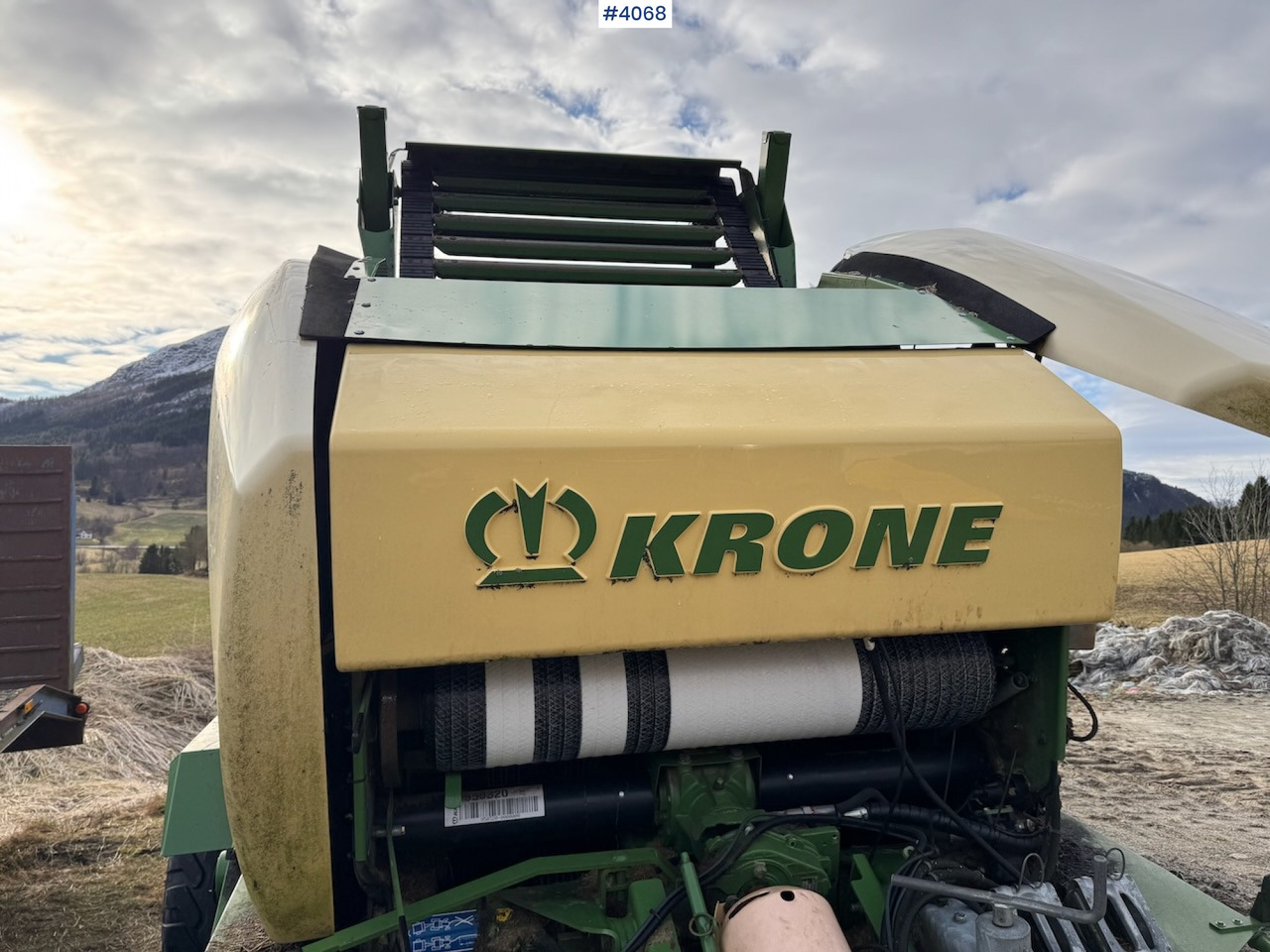 2016 Krone Comprima CF 155 XC Kombipresse - معدات القش: صور 3 2016 Krone Comprima CF 155 XC Kombipresse - معدات القش: صور 3