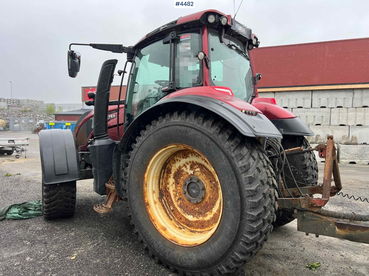 2017 Valtra T234 tractor Plow rigged Tractor - جرار: صور 5 2017 Valtra T234 tractor Plow rigged Tractor - جرار: صور 5