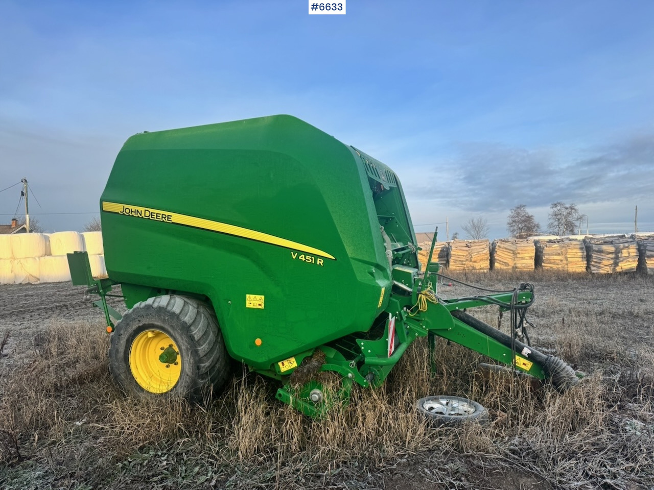 2018 John Deere V451R Round baler - معدات القش: صور 2 2018 John Deere V451R Round baler - معدات القش: صور 2
