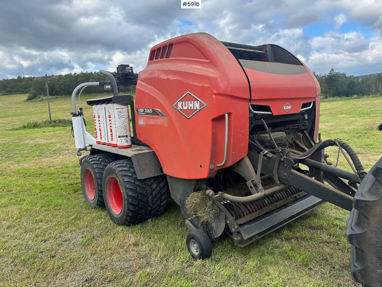 2018 Kuhn VBP 3165 Intelliwrap round baler - معدات القش: صور 2 2018 Kuhn VBP 3165 Intelliwrap round baler - معدات القش: صور 2