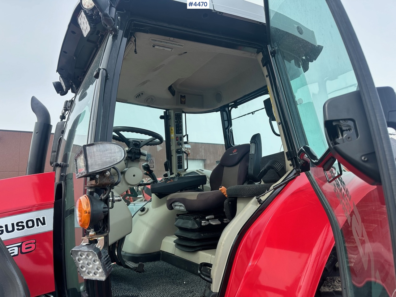 جرار 2018 Massey Ferguson MF5713 S w/ 2020 Dalen snow blower: صور 12 جرار 2018 Massey Ferguson MF5713 S w/ 2020 Dalen snow blower: صور 12