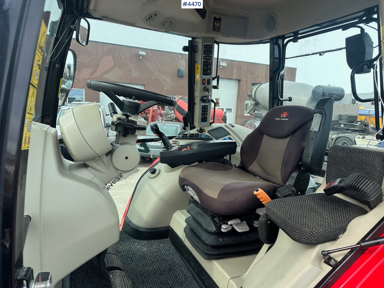 جرار 2018 Massey Ferguson MF5713 S w/ 2020 Dalen snow blower: صور 13 جرار 2018 Massey Ferguson MF5713 S w/ 2020 Dalen snow blower: صور 13