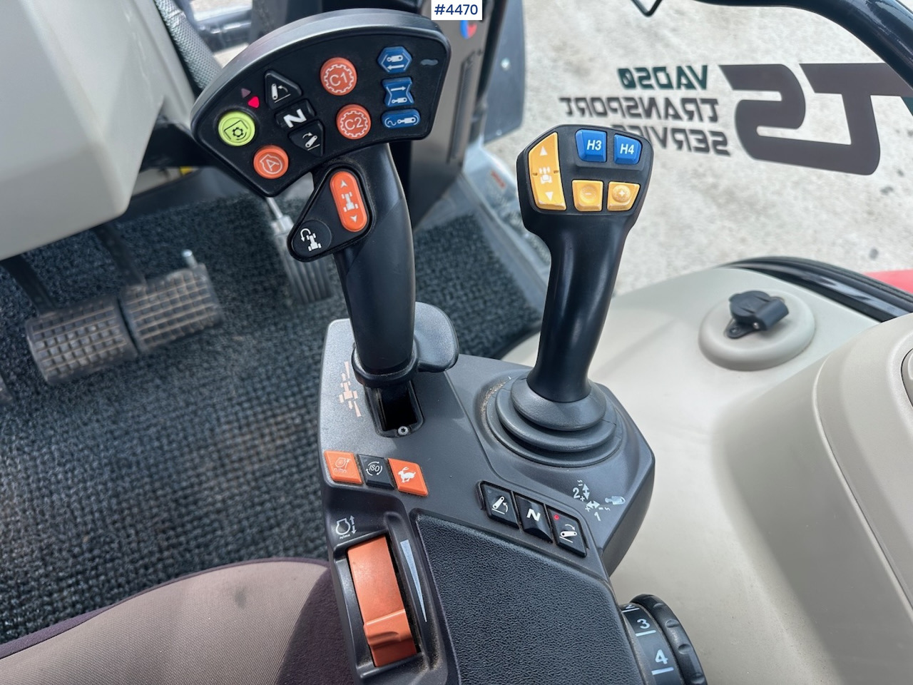 جرار 2018 Massey Ferguson MF5713 S w/ 2020 Dalen snow blower: صور 18 جرار 2018 Massey Ferguson MF5713 S w/ 2020 Dalen snow blower: صور 18