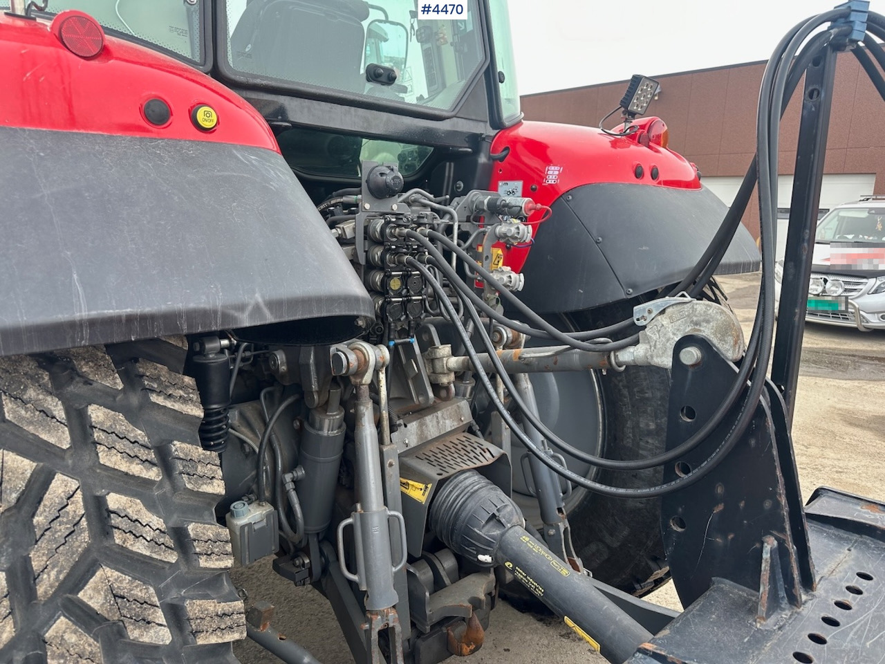 جرار 2018 Massey Ferguson MF5713 S w/ 2020 Dalen snow blower: صور 11 جرار 2018 Massey Ferguson MF5713 S w/ 2020 Dalen snow blower: صور 11