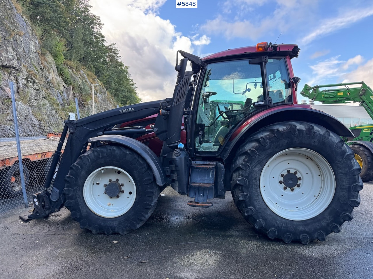 2018 Valtra N174 w/ front loader and plow plate. - جرار: صور 2 2018 Valtra N174 w/ front loader and plow plate. - جرار: صور 2