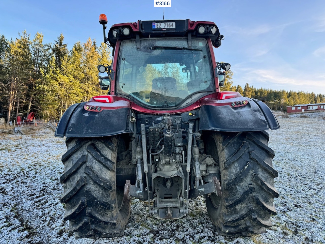 2019 Valtra N174 4x4 With front loader, snowplow blade, and 2 sets of tires. 2770 hours! - جرار: صور 4 2019 Valtra N174 4x4 With front loader, snowplow blade, and 2 sets of tires. 2770 hours! - جرار: صور 4