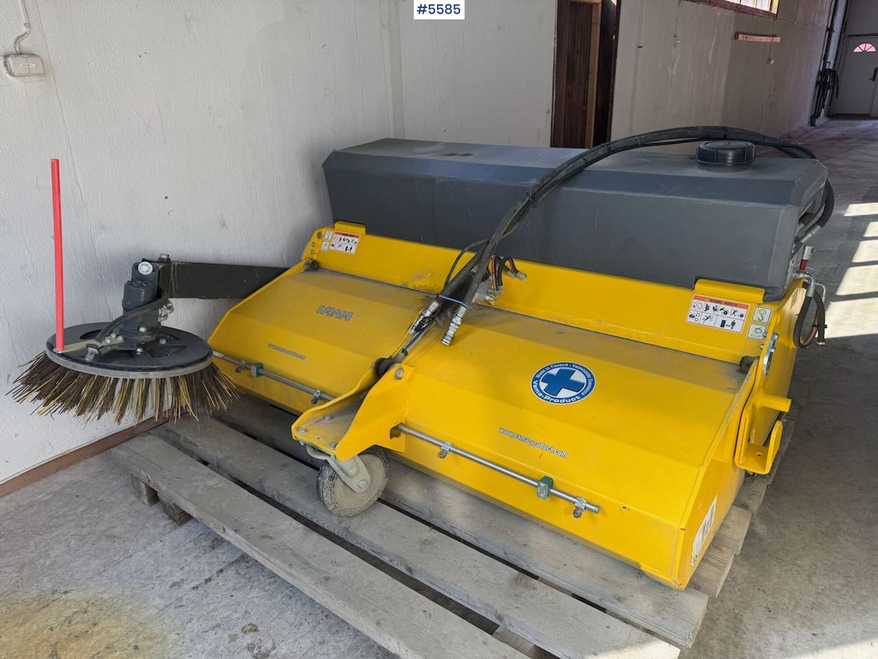 2019 Vama EHK A 2000 sweeper with collector - مكنسة: صور 1 2019 Vama EHK A 2000 sweeper with collector - مكنسة: صور 1
