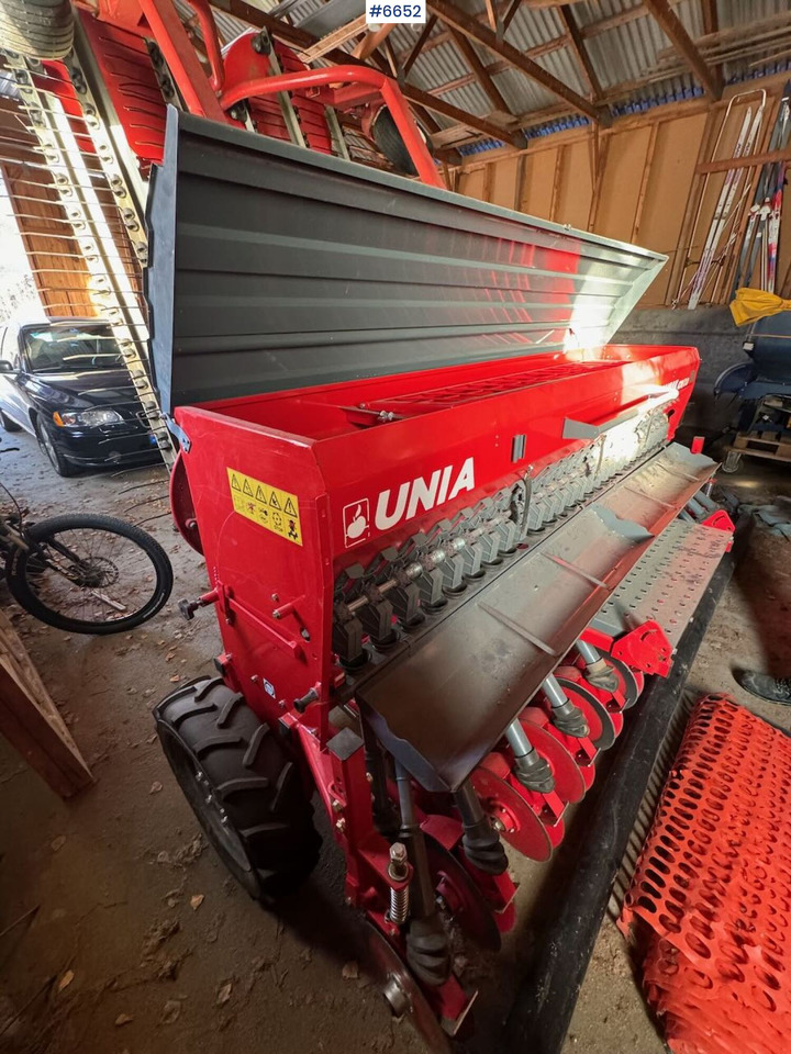 2020 Unia Poznaniak 420/3D Seeder - معدات بذار: صور 4 2020 Unia Poznaniak 420/3D Seeder - معدات بذار: صور 4