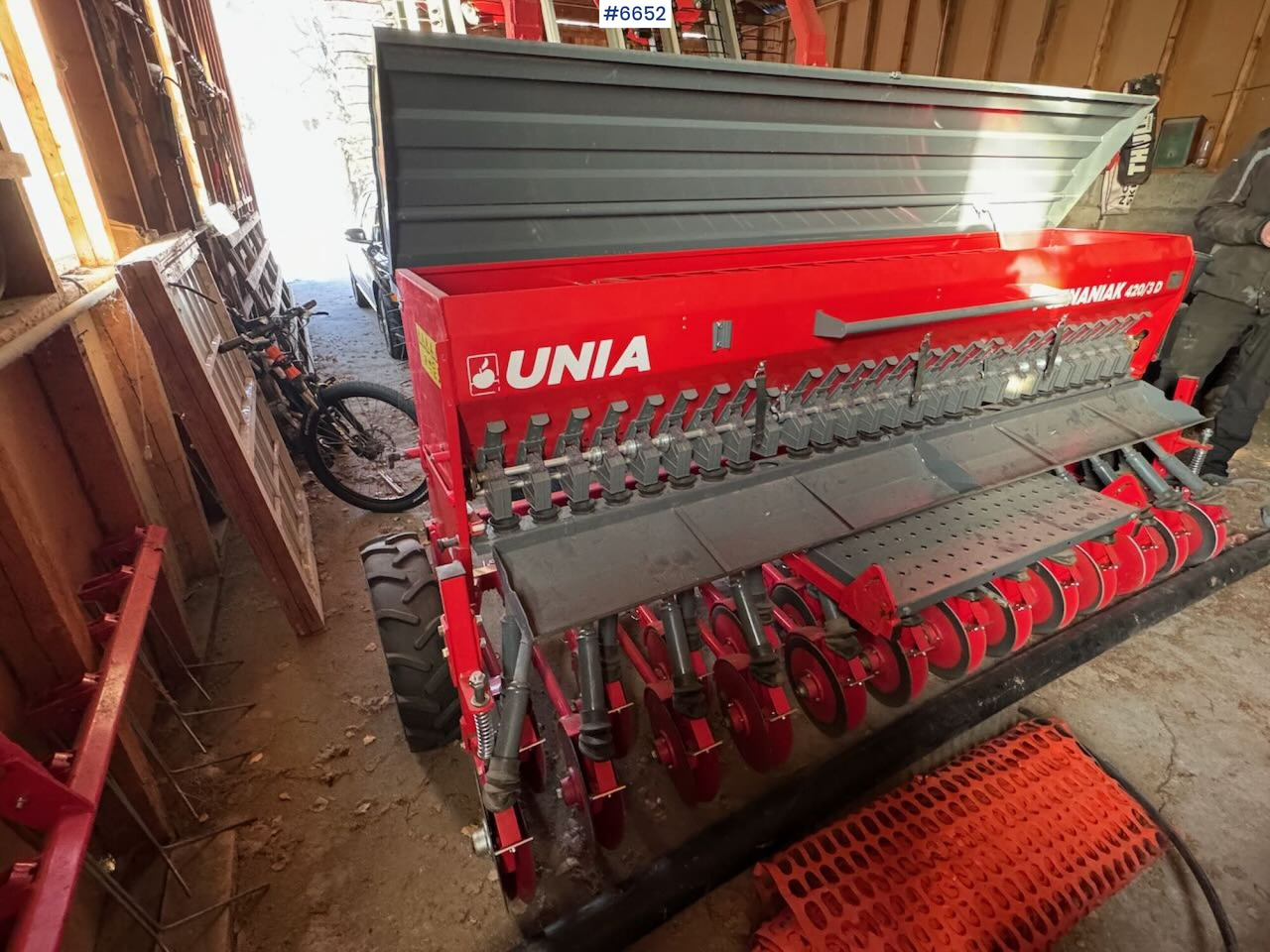 2020 Unia Poznaniak 420/3D Seeder - معدات بذار: صور 2 2020 Unia Poznaniak 420/3D Seeder - معدات بذار: صور 2