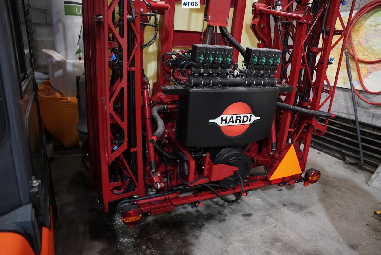 2021 Hardi Mega 1500 Field sprayer - آلة الرش المعلقة: صور 3 2021 Hardi Mega 1500 Field sprayer - آلة الرش المعلقة: صور 3
