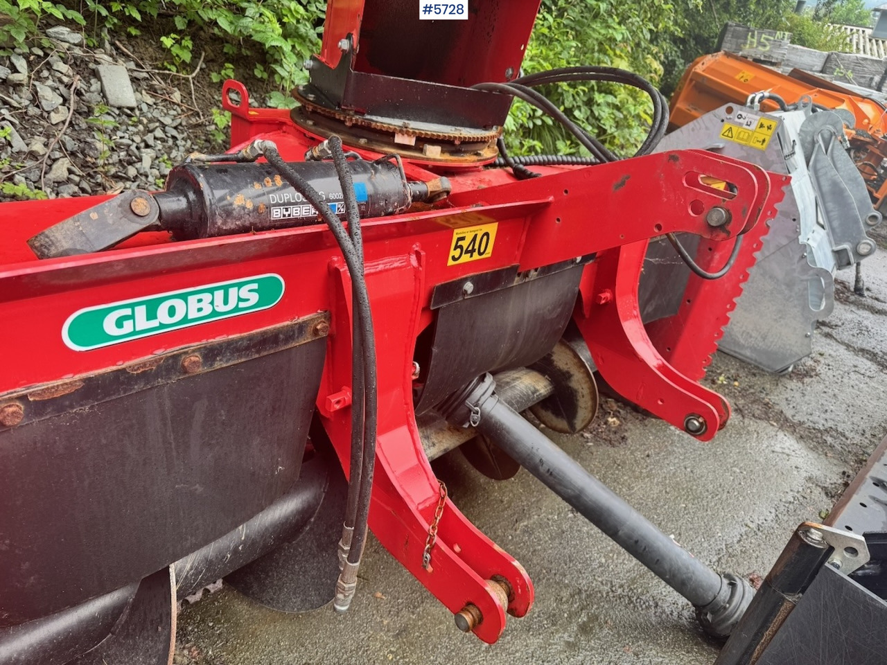 2022 Globus GTF 250-19 Snowblower - سيارة بلدية: صور 4 2022 Globus GTF 250-19 Snowblower - سيارة بلدية: صور 4
