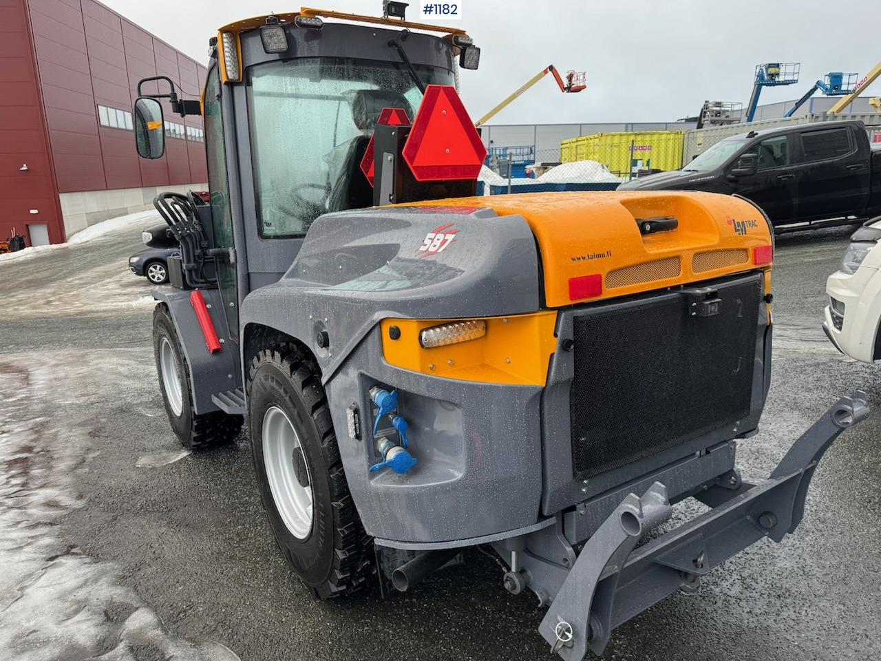 2023 LM Trac 587, DEMO, LIKE NEW! - لودر مفصلي صغير: صور 4 2023 LM Trac 587, DEMO, LIKE NEW! - لودر مفصلي صغير: صور 4