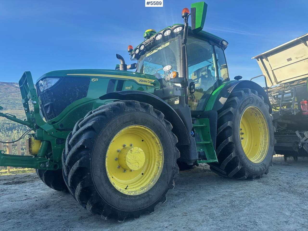 2024 John Deere 6R 185 4x4 tractor w/ front loader, GPS and winter tires. WATCH VIDEO - جرار: صور 1 2024 John Deere 6R 185 4x4 tractor w/ front loader, GPS and winter tires. WATCH VIDEO - جرار: صور 1