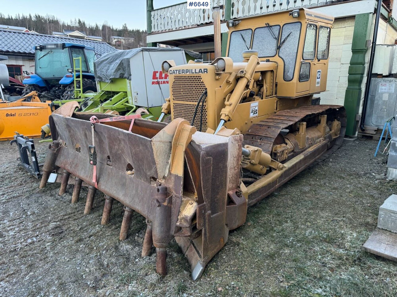 CAT D6C Dozer w/ blade and ripper. - بلدوزر: صور 3 CAT D6C Dozer w/ blade and ripper. - بلدوزر: صور 3