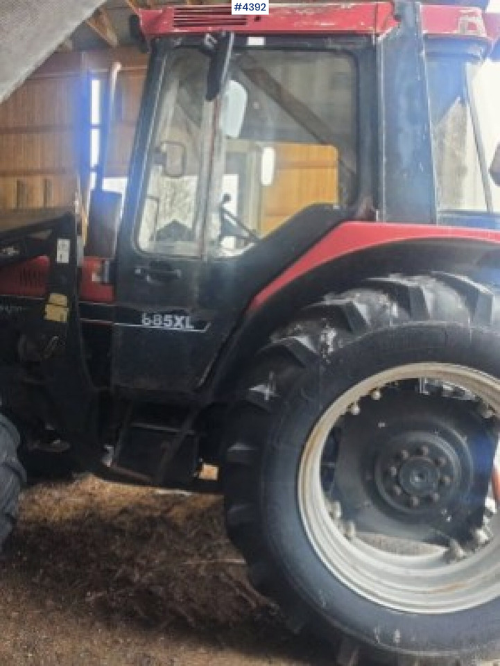 Case International 885XL 4x4 with trima loader - جرار: صور 5 Case International 885XL 4x4 with trima loader - جرار: صور 5