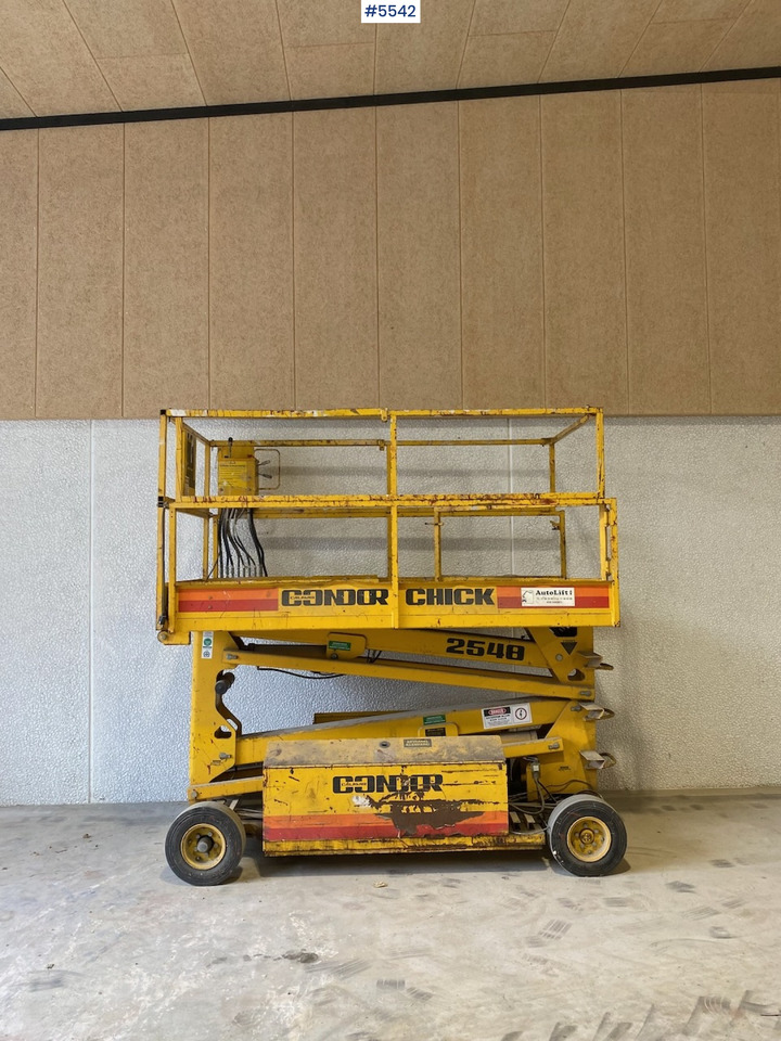 Condor Chick 2548 scissor lift. - منصات هيدروليكية متنقلة: صور 2 Condor Chick 2548 scissor lift. - منصات هيدروليكية متنقلة: صور 2