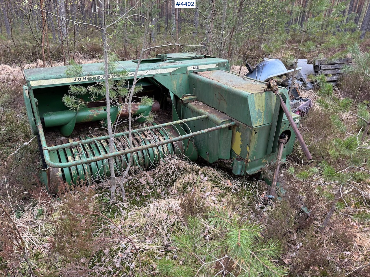 John Deere 332 Square Baler - معدات القش: صور 2 John Deere 332 Square Baler - معدات القش: صور 2