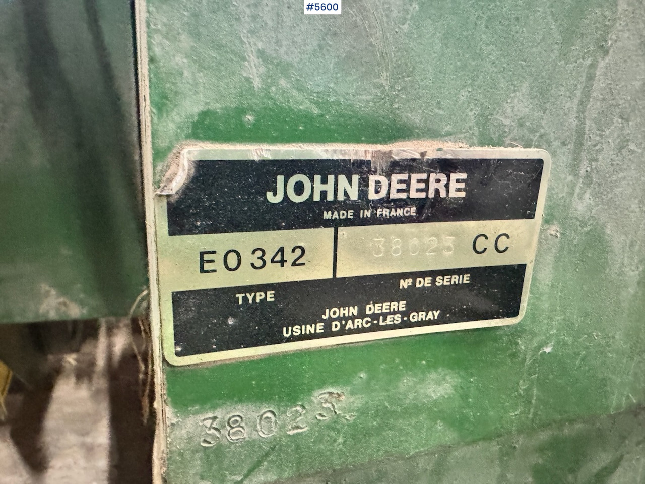 معدات القش John Deere 342 Square Baler: صور 12 معدات القش John Deere 342 Square Baler: صور 12
