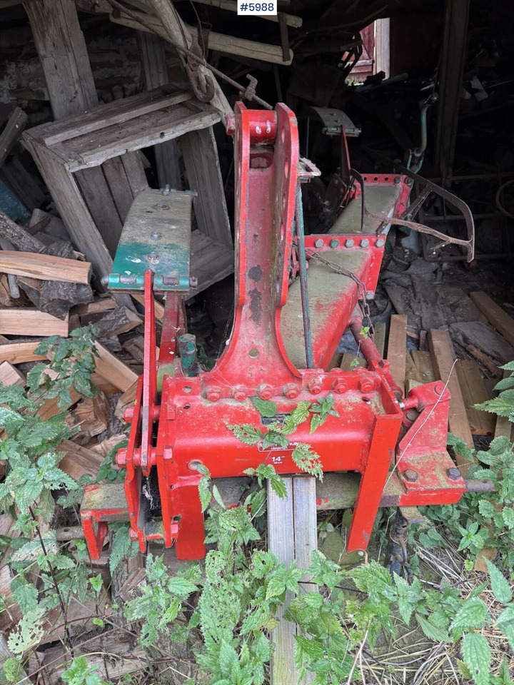 Kverneland Model A Field Boundary Plough - ال معدات حراثه: صور 5 Kverneland Model A Field Boundary Plough - ال معدات حراثه: صور 5