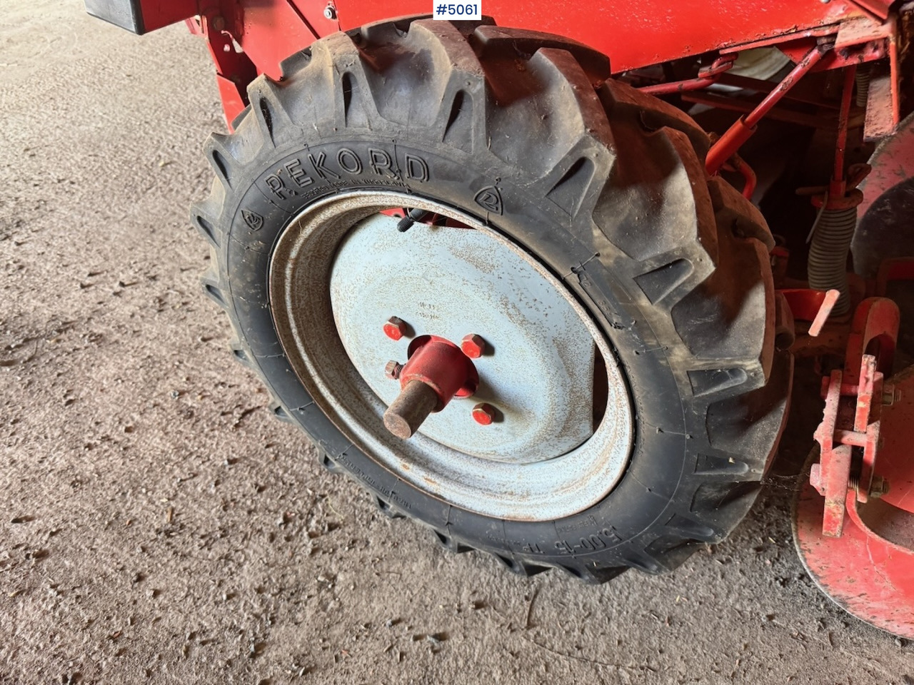 Kverneland Underhaug 1400 Potato picker - ال معدات حراثه: صور 2 Kverneland Underhaug 1400 Potato picker - ال معدات حراثه: صور 2