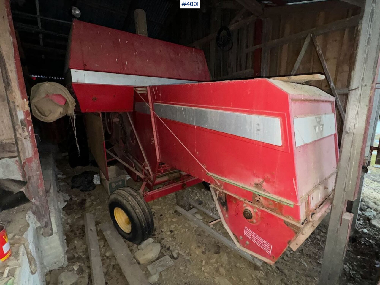 Massey Ferguson 187 Combine harvester - حصادة شاملة: صور 1 Massey Ferguson 187 Combine harvester - حصادة شاملة: صور 1