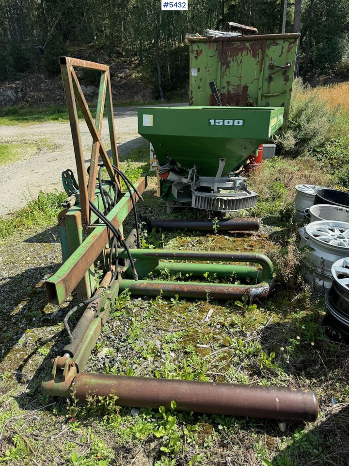 Round bale lifter - معدات القش: صور 2 Round bale lifter - معدات القش: صور 2