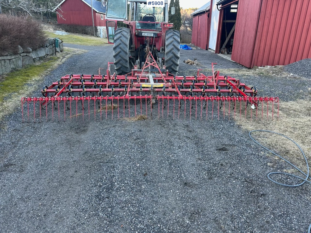 Väderstad Cultivator 4.6 m - ال معدات حراثه: صور 1 Väderstad Cultivator 4.6 m - ال معدات حراثه: صور 1