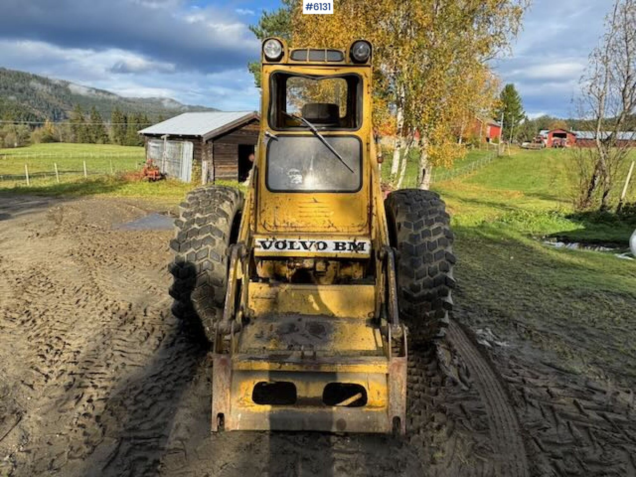Volvo BM LM 620 rear loader with pallet forks and bucket. WATCH VIDEO! - لودر مفصلي صغير: صور 4 Volvo BM LM 620 rear loader with pallet forks and bucket. WATCH VIDEO! - لودر مفصلي صغير: صور 4