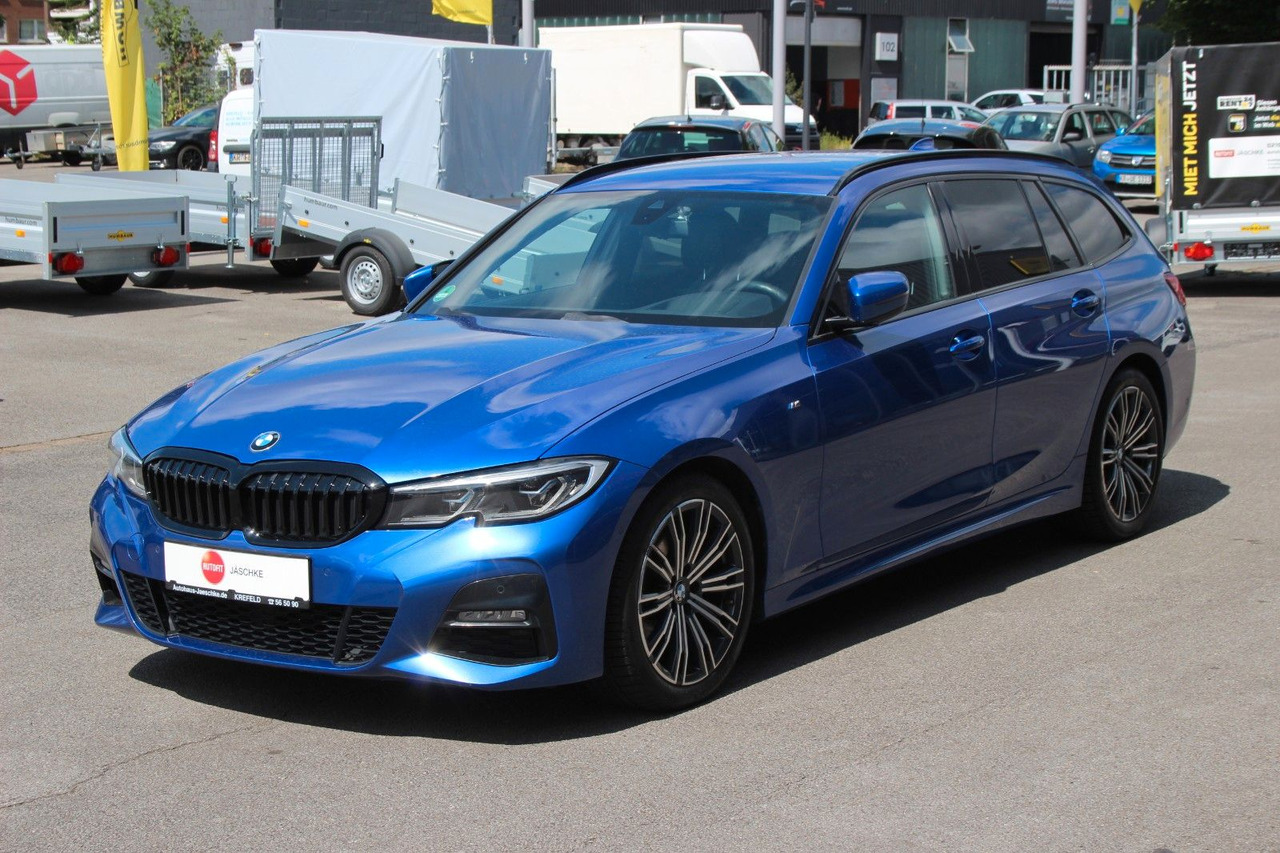 BMW 320 Touring d M Sport Laser Alcantara Harman Kar - سيارة: صور 4 BMW 320 Touring d M Sport Laser Alcantara Harman Kar - سيارة: صور 4