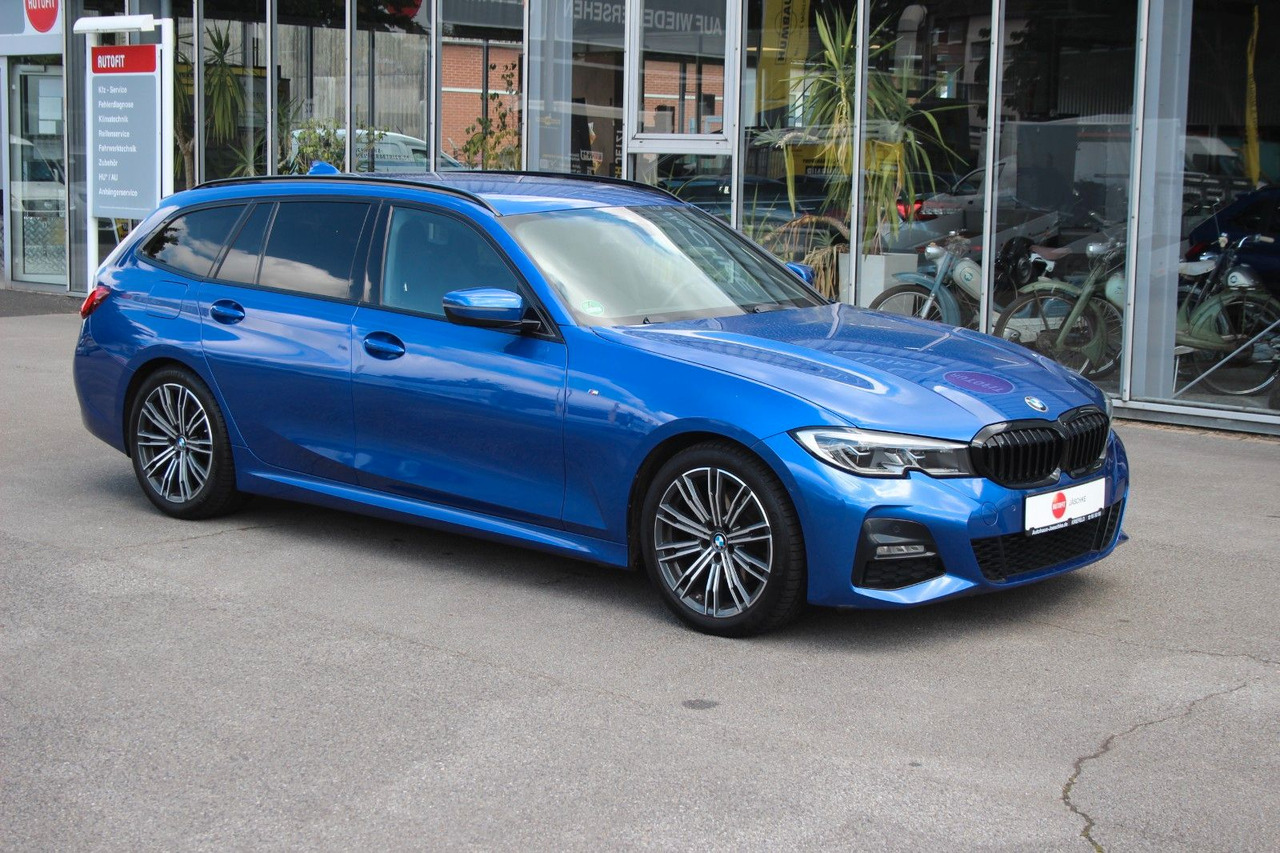 BMW 320 Touring d M Sport Laser Alcantara Harman Kar - سيارة: صور 1 BMW 320 Touring d M Sport Laser Alcantara Harman Kar - سيارة: صور 1