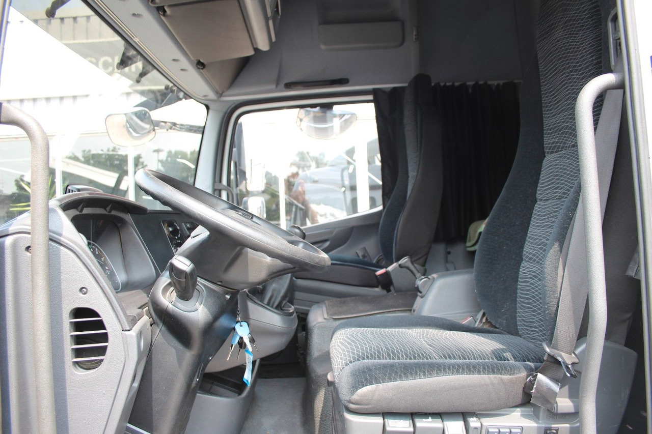Mercedes-Benz Atego Bigspace 818 LBW Koffer KLIMA 6Si - الشاحنات الصغيرة صندوق مغلق: صور 5 Mercedes-Benz Atego Bigspace 818 LBW Koffer KLIMA 6Si - الشاحنات الصغيرة صندوق مغلق: صور 5
