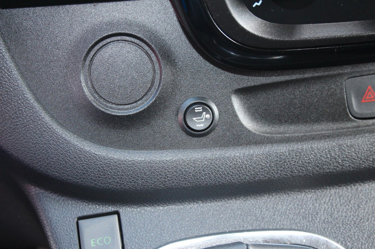 ميكروباص Opel Vivaro B Navi Klima Standheizung AHK: صور 20 ميكروباص Opel Vivaro B Navi Klima Standheizung AHK: صور 20