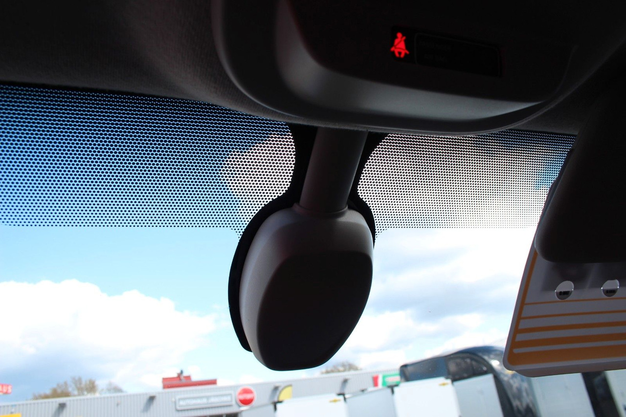 ميكروباص Opel Vivaro B Navi Klima Standheizung AHK: صور 27 ميكروباص Opel Vivaro B Navi Klima Standheizung AHK: صور 27