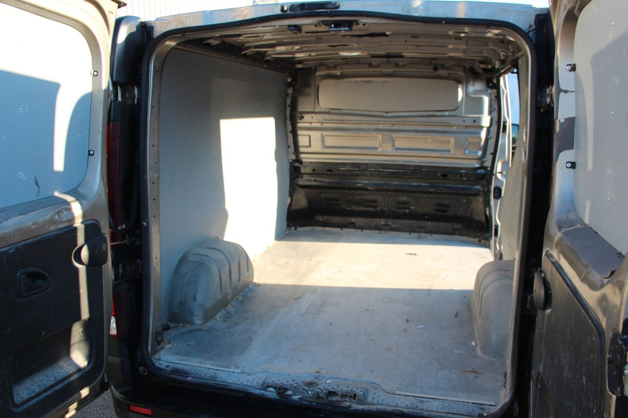 ميكروباص Opel Vivaro B Navi Klima Standheizung AHK: صور 13 ميكروباص Opel Vivaro B Navi Klima Standheizung AHK: صور 13