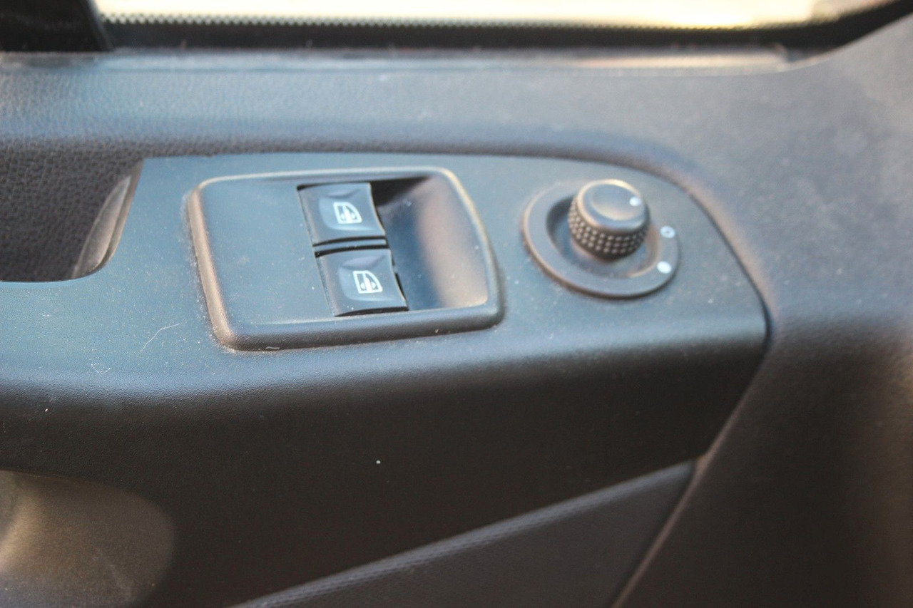 ميكروباص Opel Vivaro B Navi Klima Standheizung AHK: صور 6 ميكروباص Opel Vivaro B Navi Klima Standheizung AHK: صور 6