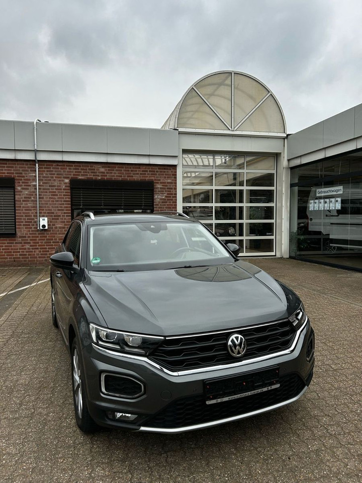 Volkswagen T-Roc Style - سيارة دفع رباعي: صور 3 Volkswagen T-Roc Style - سيارة دفع رباعي: صور 3