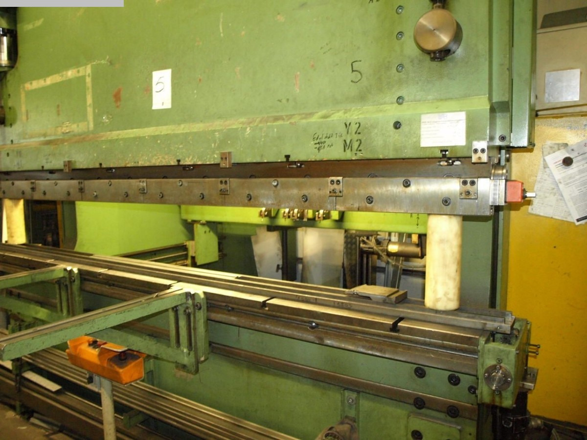 LOTZE 309x3000kn - آلة تصنيع المعادن: صور 4 LOTZE 309x3000kn - آلة تصنيع المعادن: صور 4