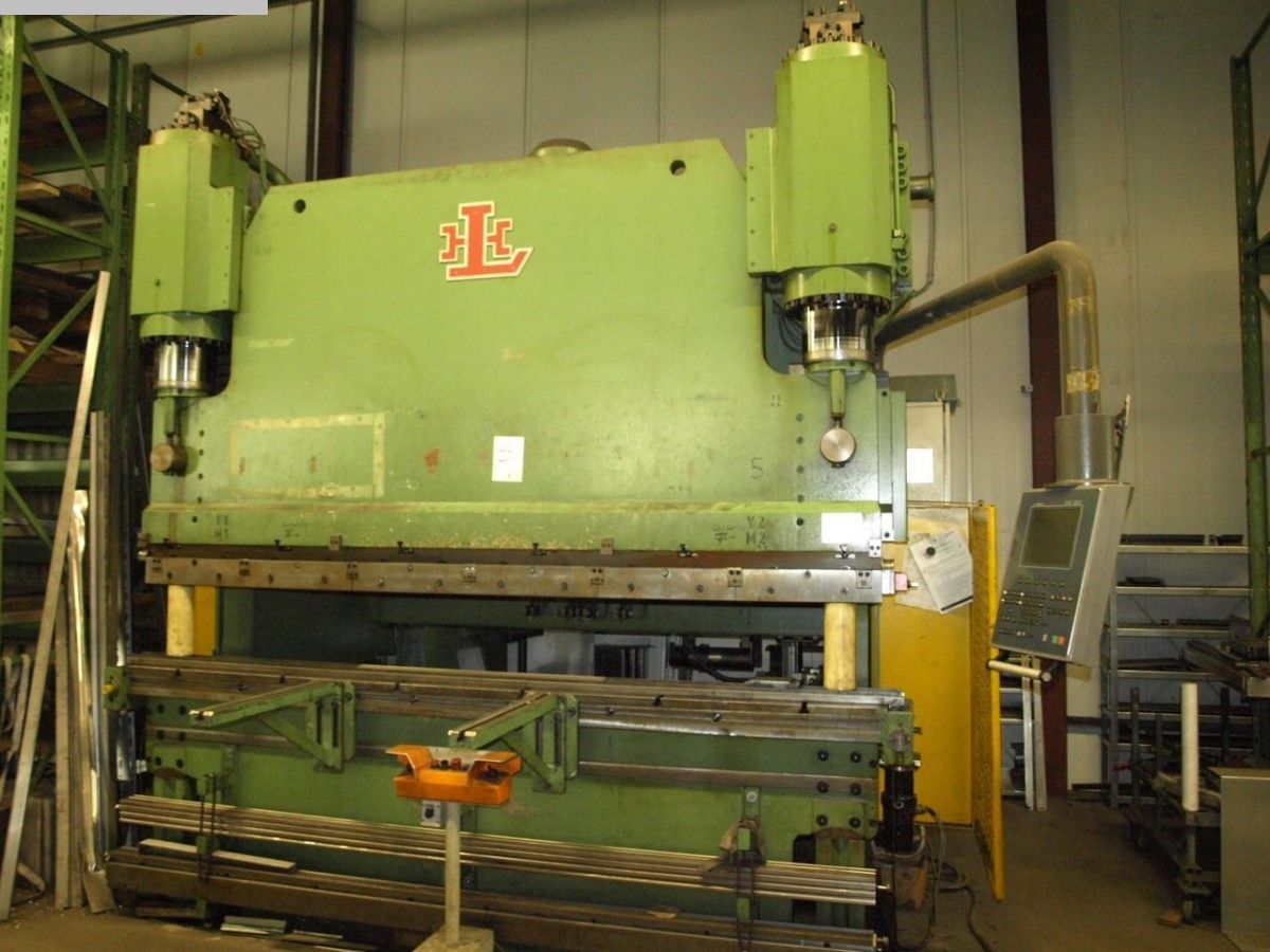 LOTZE 309x3000kn - آلة تصنيع المعادن: صور 2 LOTZE 309x3000kn - آلة تصنيع المعادن: صور 2