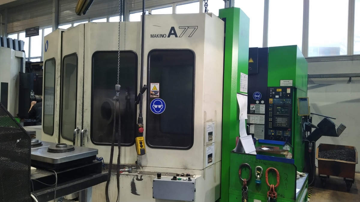 MAKINO A77 e - مركز تصنيع CNC: صور 1 MAKINO A77 e - مركز تصنيع CNC: صور 1